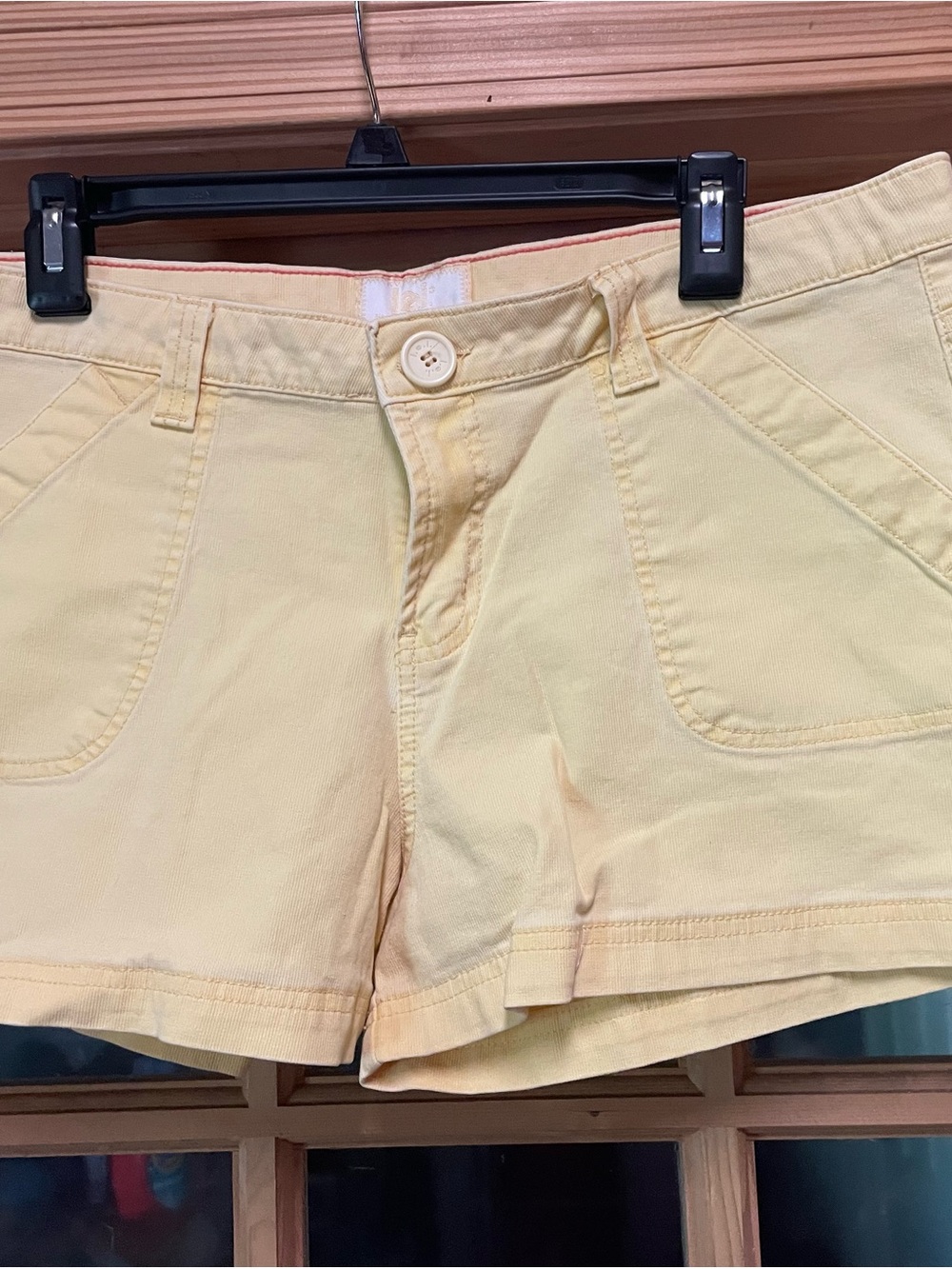 lei Yellow Women’s Casual Cotton Shorts